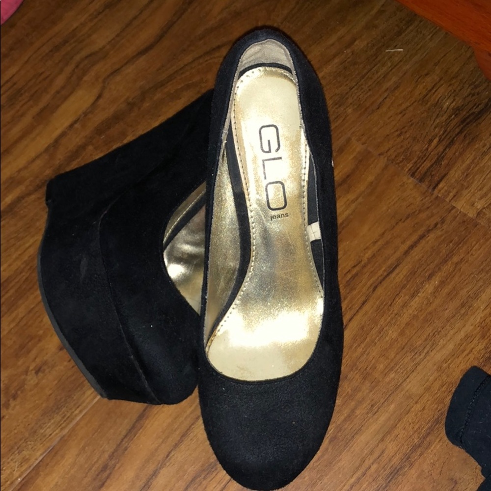 GLO HEELS